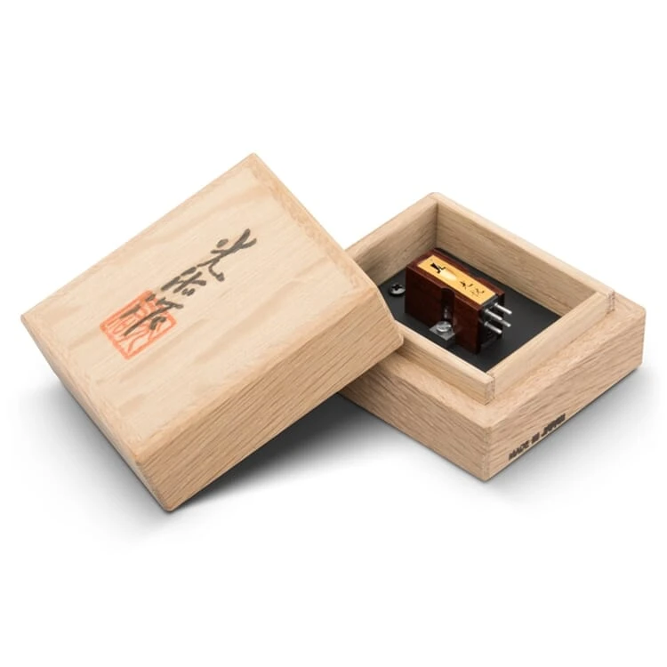 Koetsu - Rosewood Signature Platinum MC Phono Cartridge 7 Koetsu - Rosewood Signature Platinum MC Phono Cartridge - Image 5