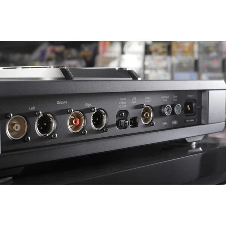 Rega - Isis CDP Reference CD Player 6 Rega - Isis CDP Reference CD Player - Image 4