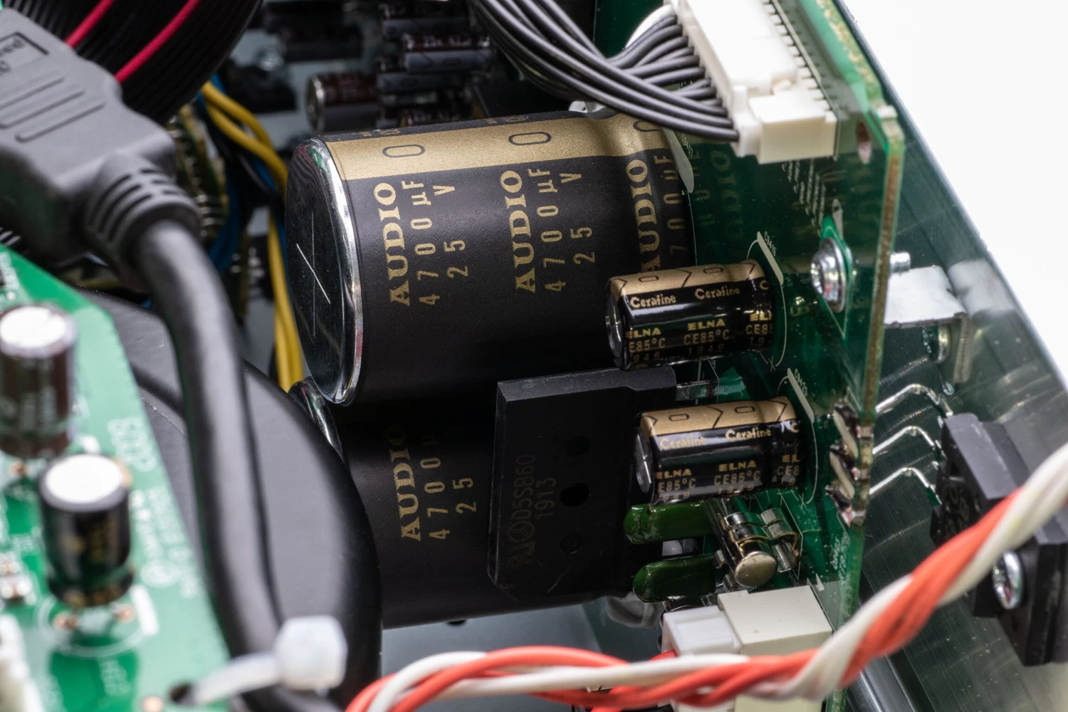 Marantz - AV7706 11.2-Channel 8K Ultra HD Surround Preamplifier 8 Marantz - AV7706 11.2-Channel 8K Ultra HD Surround Preamplifier - Image 6