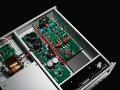 Luxman - D-03X CD Player/DAC -Music Player Store Luxman D 03X CD Player 05 Detail 01