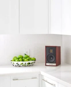 MartinLogan - Motion 15i Bookshelf Speakers (Pair) -Music Player Store Martin Logan Motion 15i Bookshelf Speakers Red Walnut 04 Detail