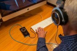 McIntosh - MHA50 Portable Headphone Amplifier -Music Player Store McIntosh MHA50 Portable DA 04 Lifestyle