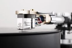 My Sonic Lab - Signature Platinum MC Cartridge -Music Player Store My Sonic Labs Signature Platinum MC Cartridge 05 Detail 01