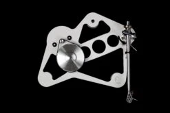 Rega - Planar 10 Turntable (White) -Music Player Store Planar 10 white topdown no platter