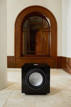 REL - S/510 Subwoofer -Music Player Store REL S 510 Subwoofer Black 06 Lifestyle 01