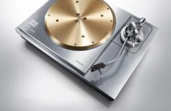 Technics - SL-1000RE-S Reference Turntable System -Music Player Store Technics SL 1000R Reference Turntable 04 Hero